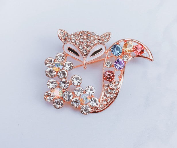 Fashion fox brooch（Colored rhinestones）