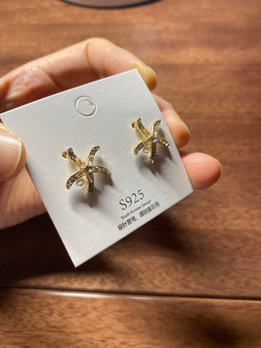 Starfish shaped earrings