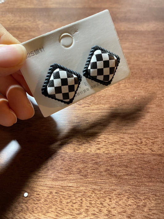 Black and white diamond-shaped earrings