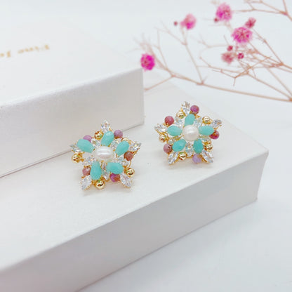 Colored star stud earrings