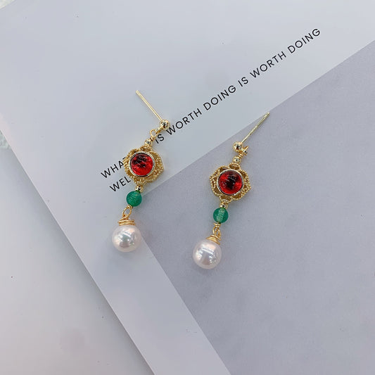 Courtly red and green pearl stud earrings