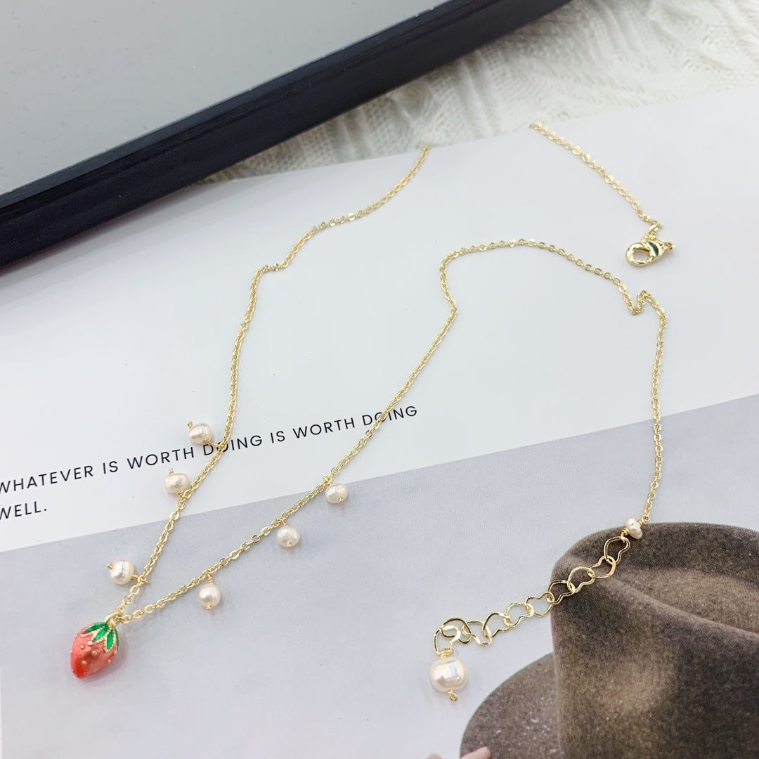 Strawberry pearl necklace