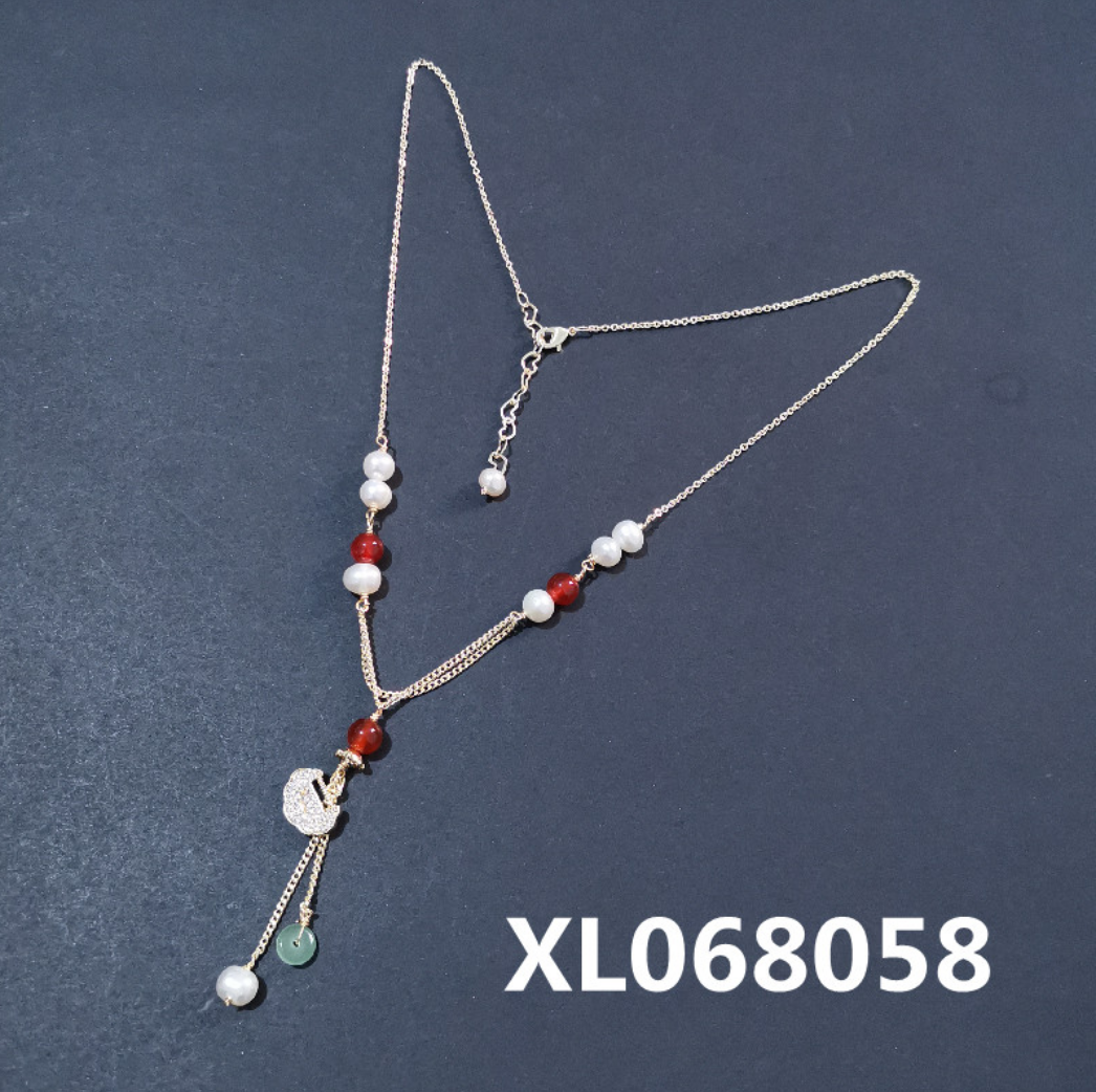 Longevity lock pearl necklace